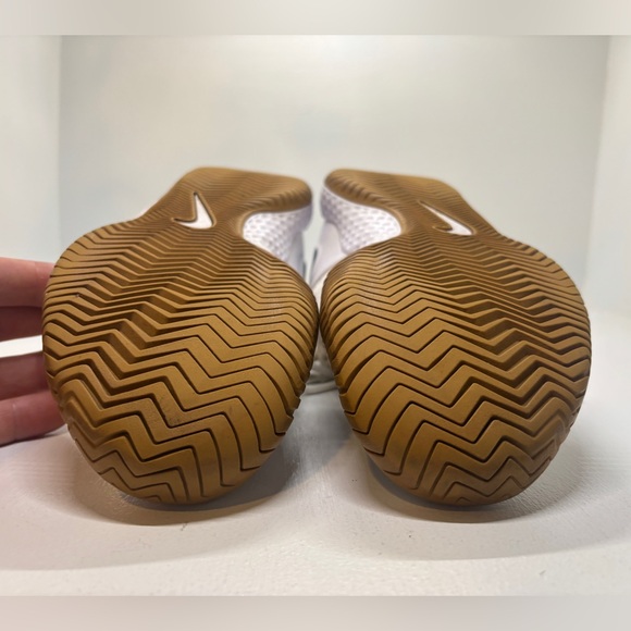 NikeCourt Flare 2 women's hard court tennis shoes size 8 - Picture 8 of 10